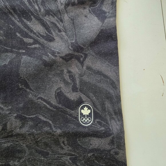 Lululemon Men's Black Large Fundamental Team Canada T-Shirt [New w/ Tags] - Picture 6 of 7